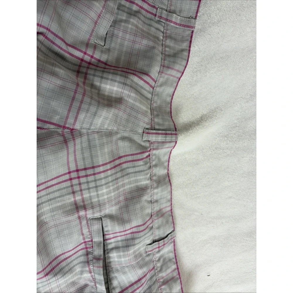 PGA Tour Men's Golf Shorts Size 42 Gray/Pink‎ Plaid Flat Front Polyester